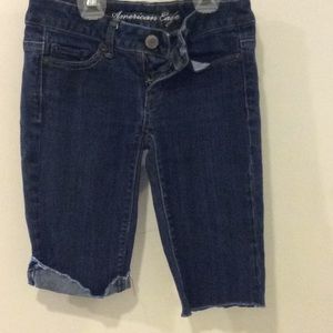 AMERICAN EAGLE  DEMIN BERMUDA SHORTS-size 00